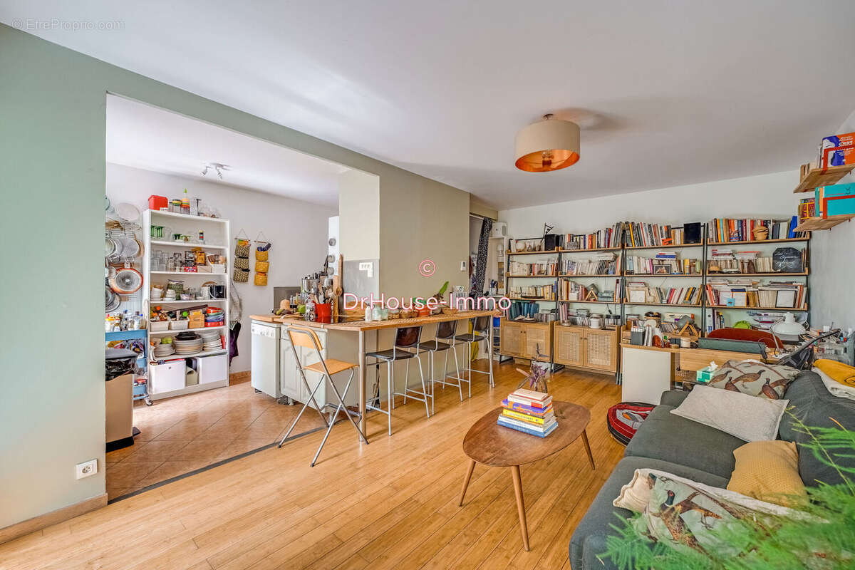 Appartement à AUBERVILLIERS