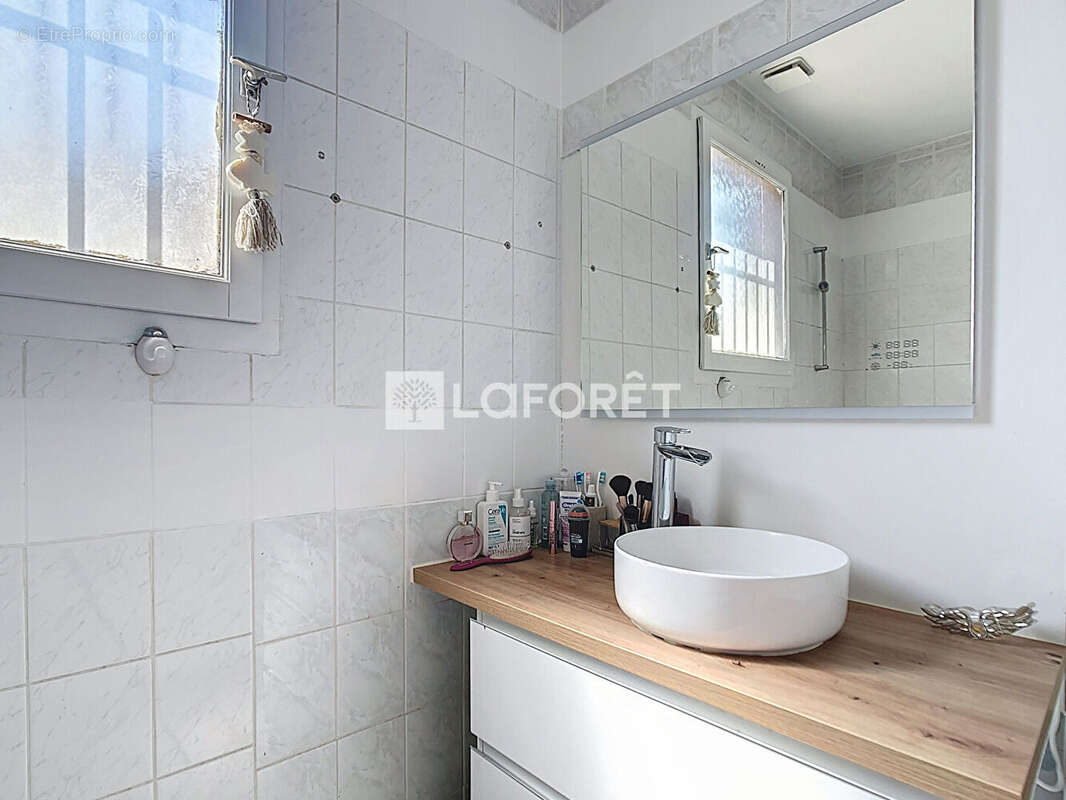 Maison à SAINT-DIDIER-DE-FORMANS