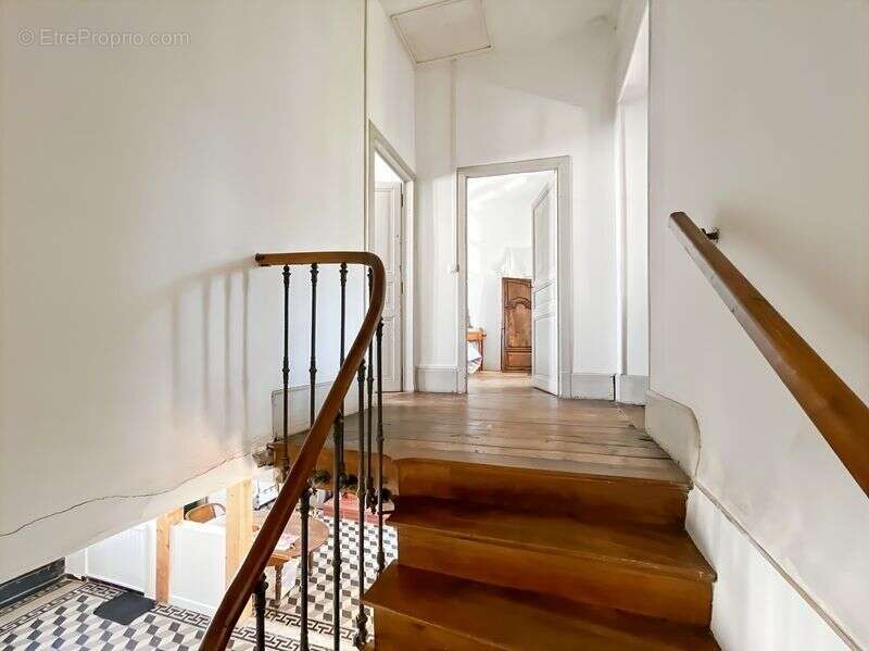 Maison à SAINT-CLAR