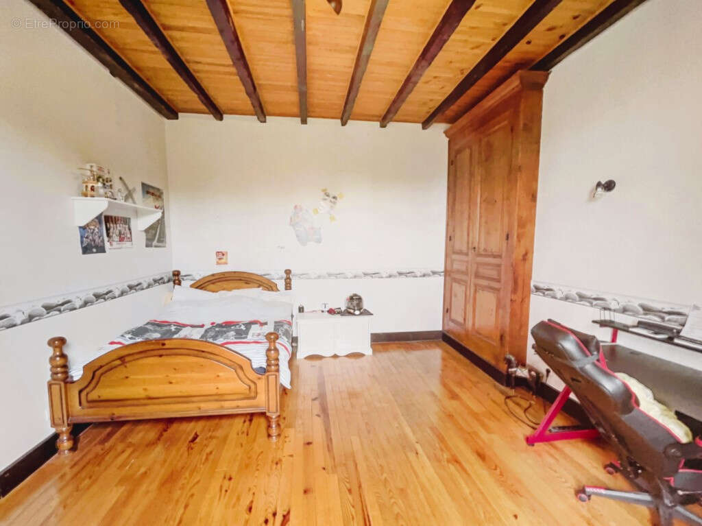 01160 PRIAY : Magnifique Maison de Maître de Plus de 300 m2 avec Vue Imprenable - photo 16