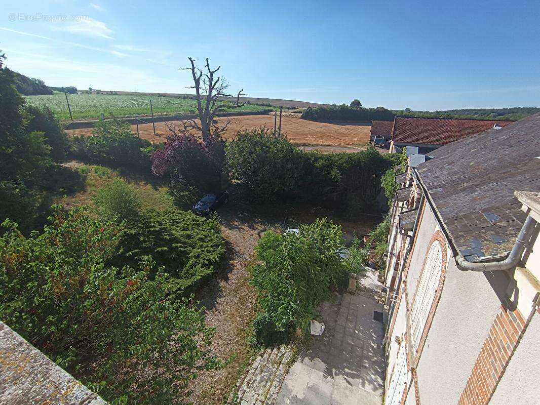 Maison à COSNE-COURS-SUR-LOIRE