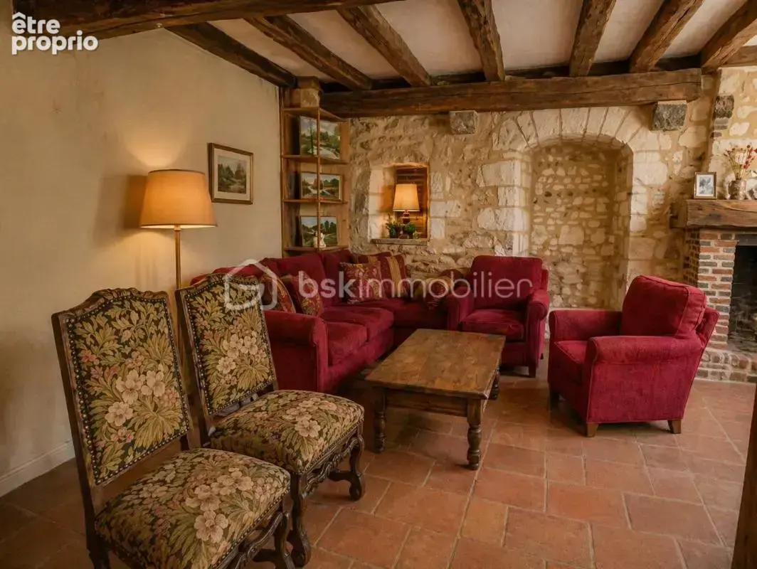 Ancien Corps de Ferme de 190 m² avec dépendances, cave et jardin clos - photo 20
