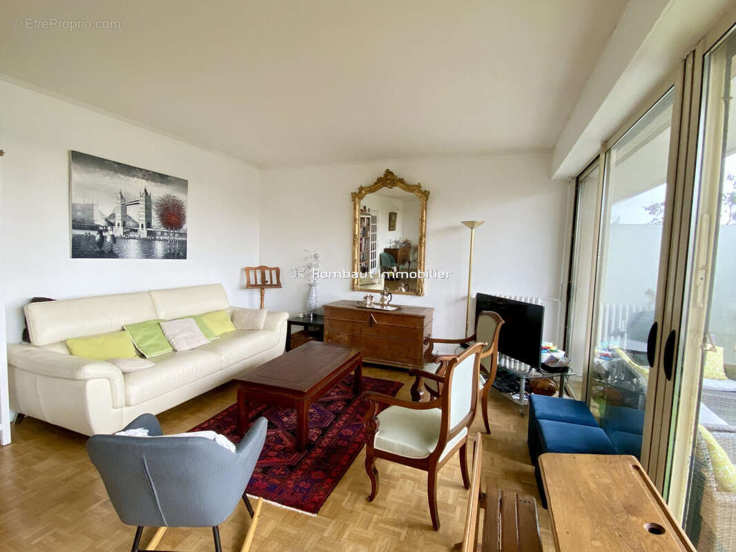 Appartement à VERSAILLES