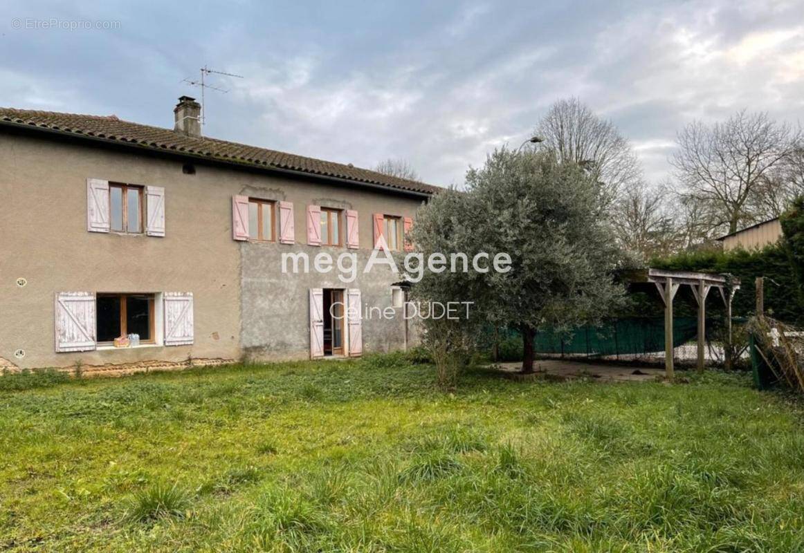 Maison à SAINT-DIDIER-SUR-CHALARONNE