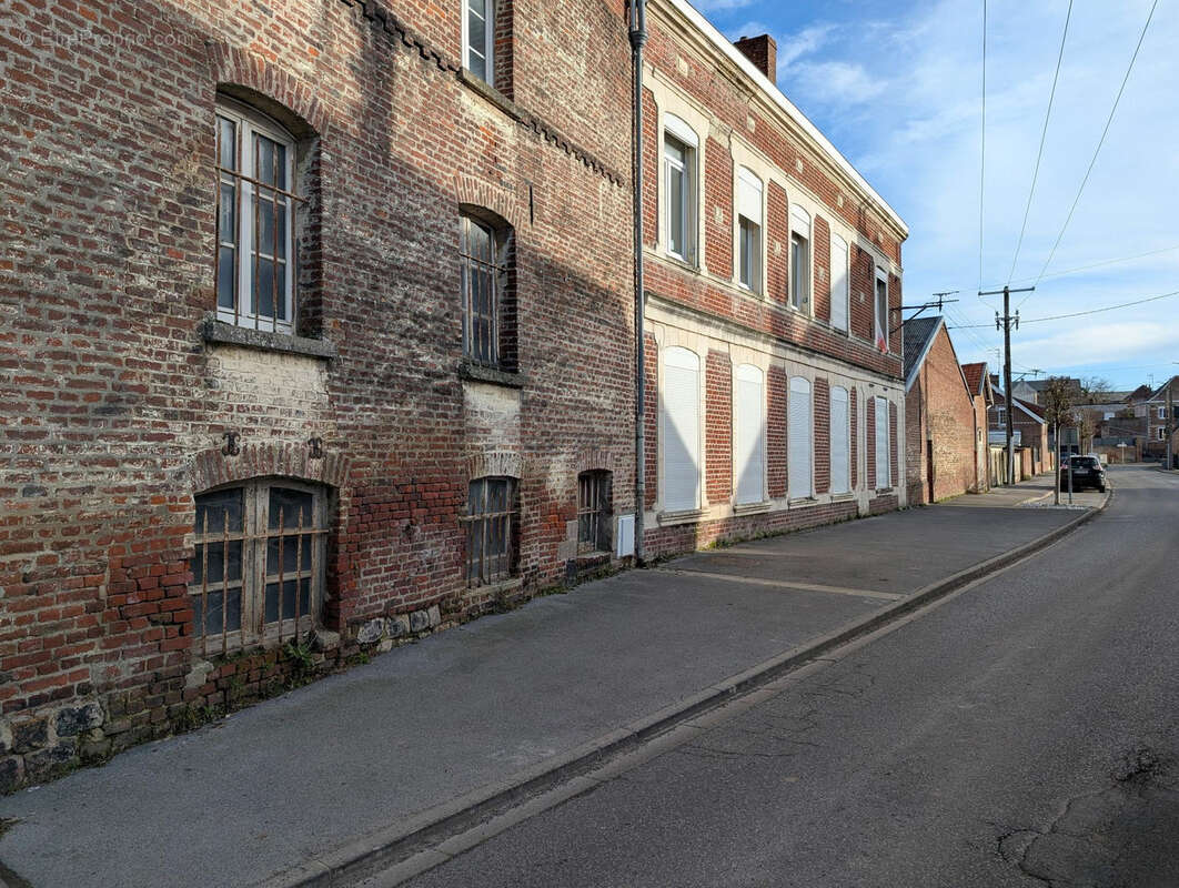 Maison à MONCHAUX-SUR-ECAILLON