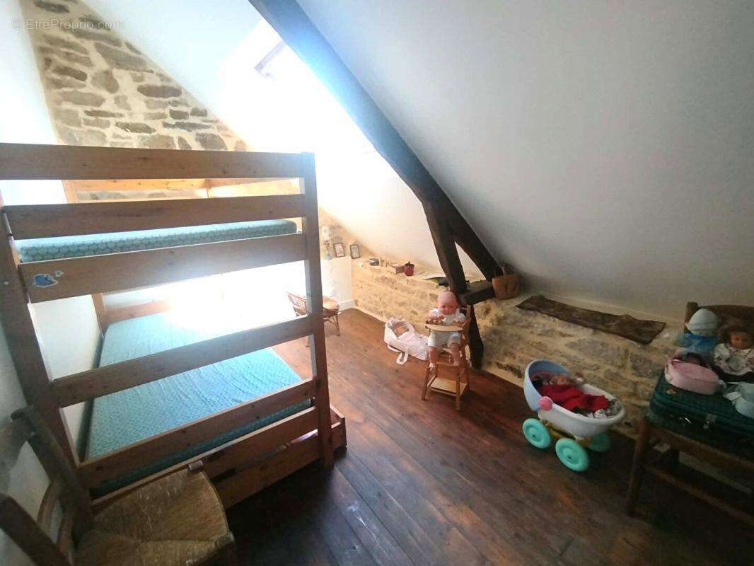 Maison de maître centre bourg avec terrains constructibles - photo 9