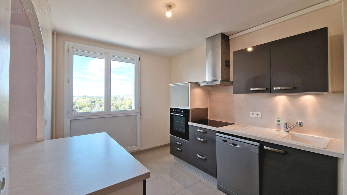 Appartement de 93m2 - Venez poser vos valises - photo 3