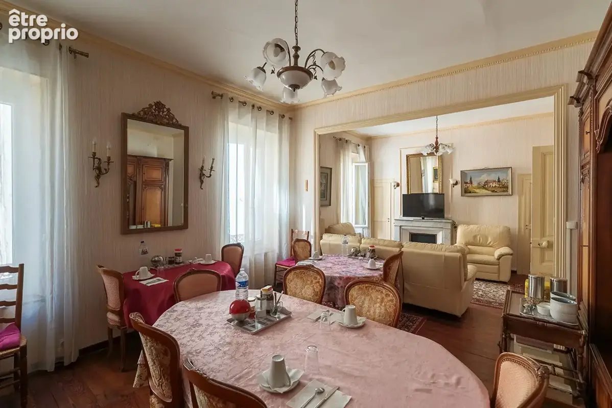 CARCASSONNE - CENTRE - Maison de Maître T12 453m² (256m² hab.) avec jardin, grand garage et dépendances - photo 6
