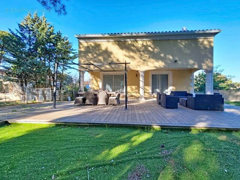 Appartement à MOUSSAN