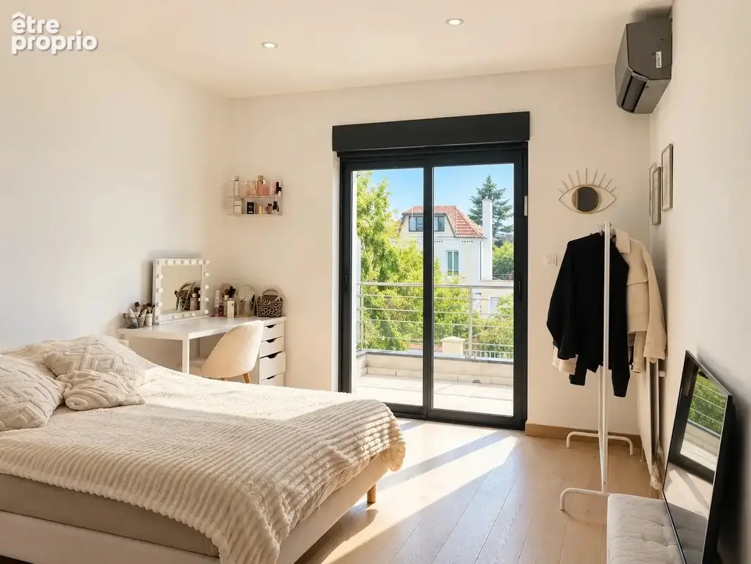 Joinville-le-Pont, Maison moderne avec terrasses et jardin - photo 12