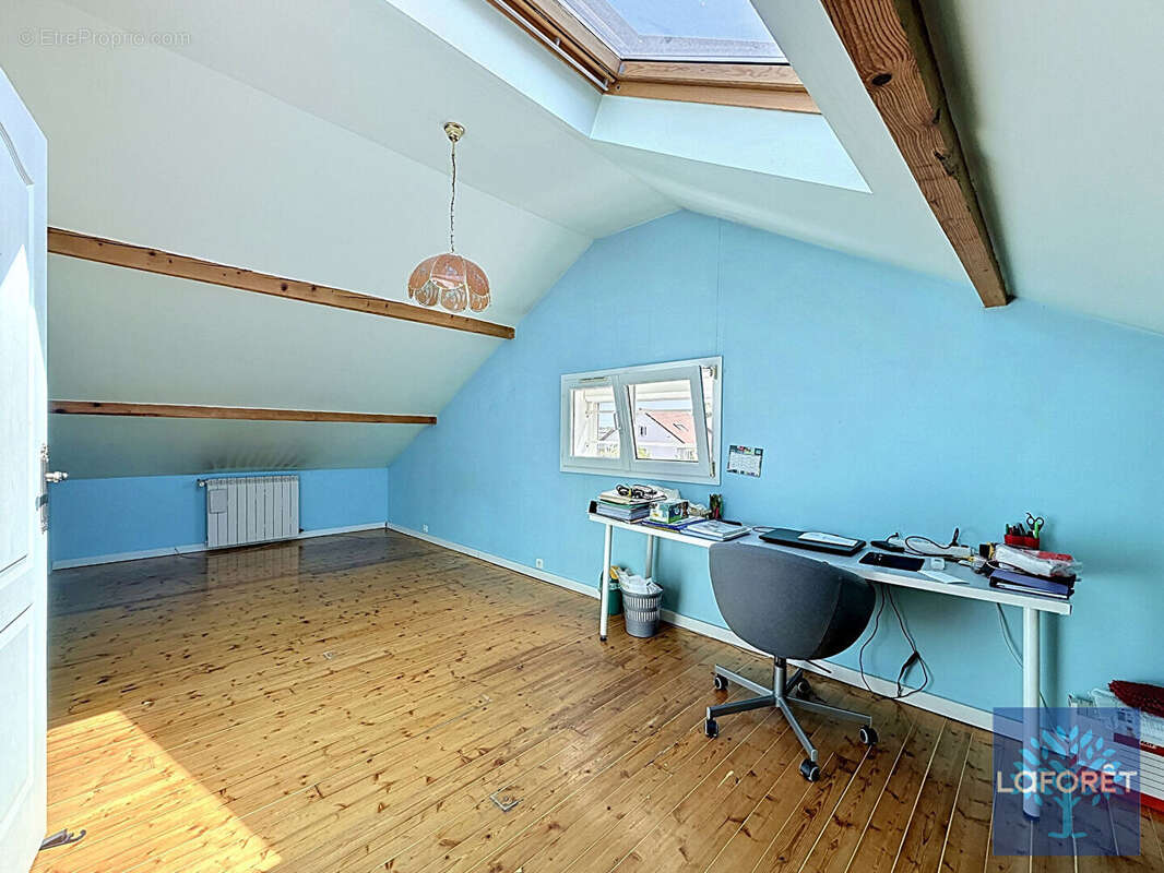 Maison à VIGNEUX-SUR-SEINE