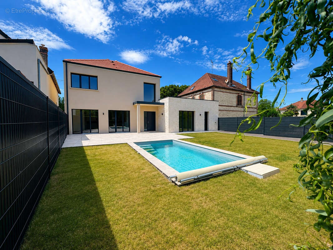 Maison à TROYES