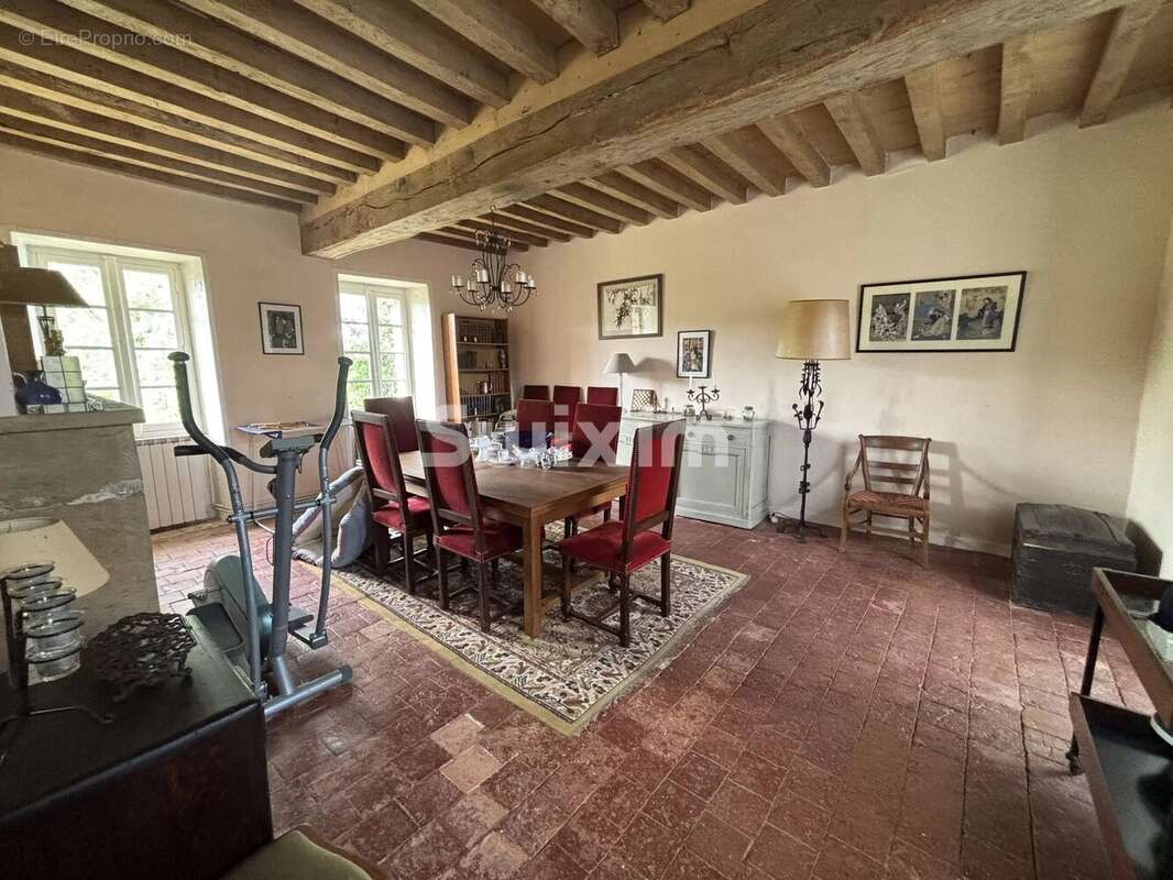 Authentique maison de caractère sur 2 650 m² de terrain clos - photo 6