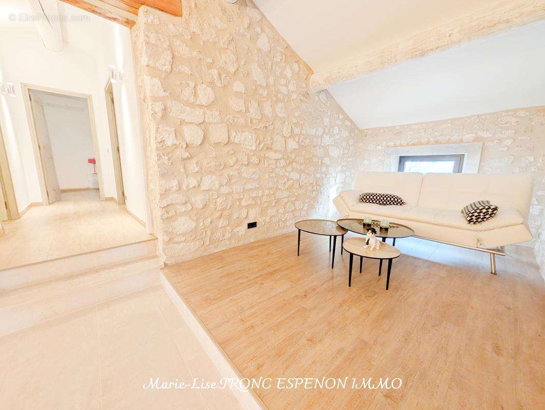Maison 471 m² à Velleron  - photo 28