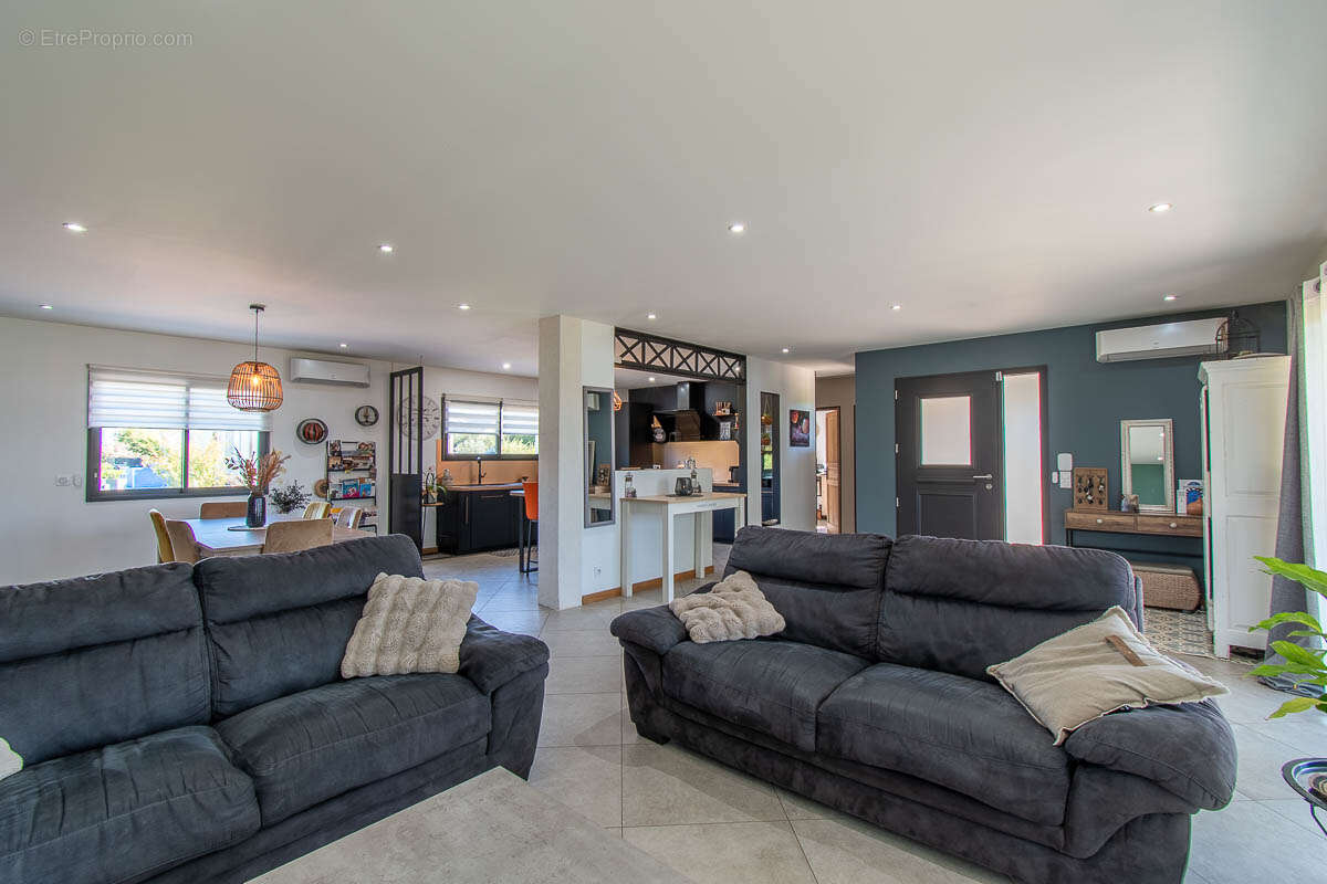 Maison à MERY-SUR-CHER