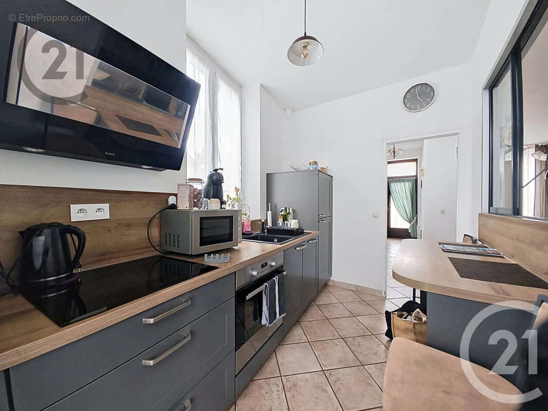 Maison 258 m² à Sezanne  - photo 6