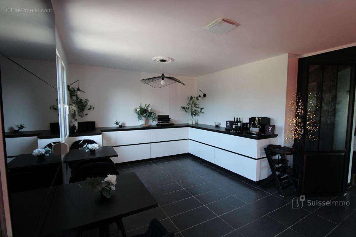 Maison Besançon 6 pièce(s) 147.15 m2 - photo 2