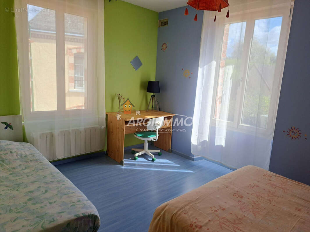 Maison à SAINT-CALAIS