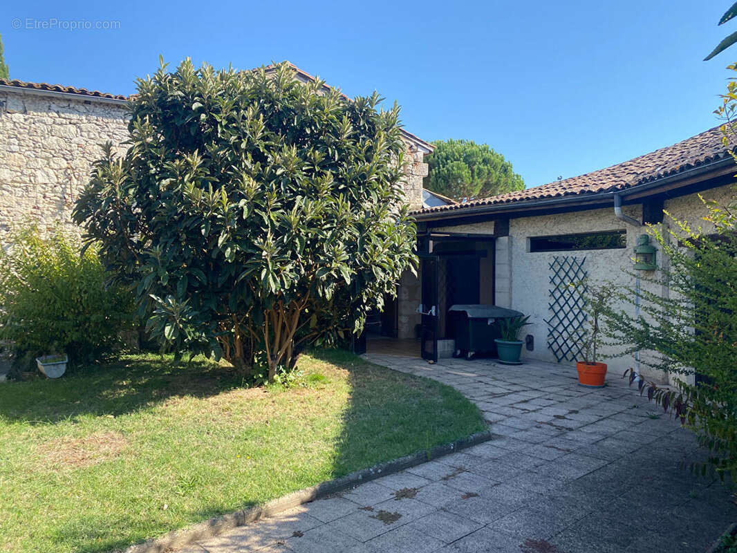 Maison à SAINTE-FOY-LA-GRANDE