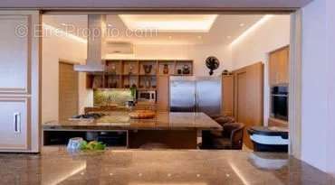 Maison à MONTHARVILLE