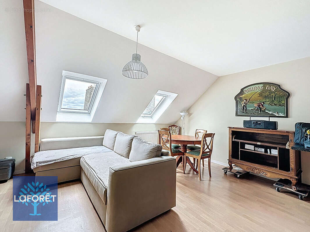 Appartement à FOUGERES