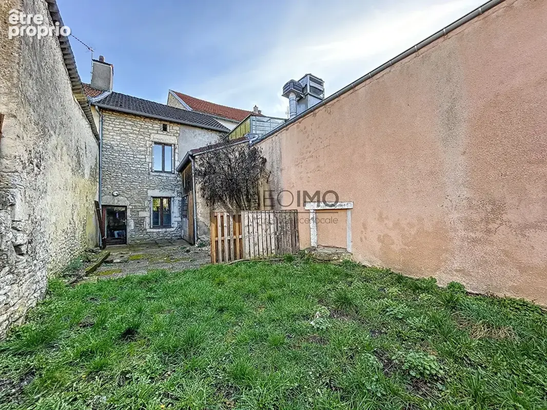 Immeuble centre-ville - photo 1