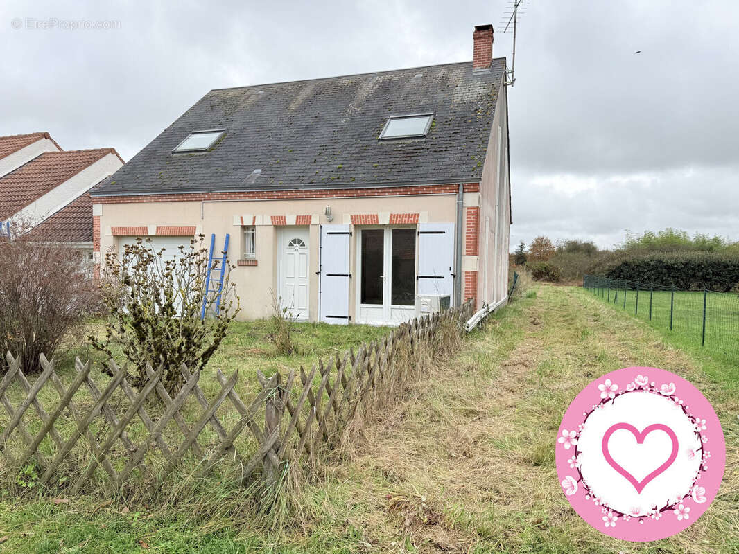 Maison à VILLEMURLIN