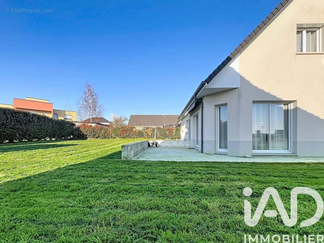 Photo 1 - Maison à SAINT-MAURICE-D'ETELAN