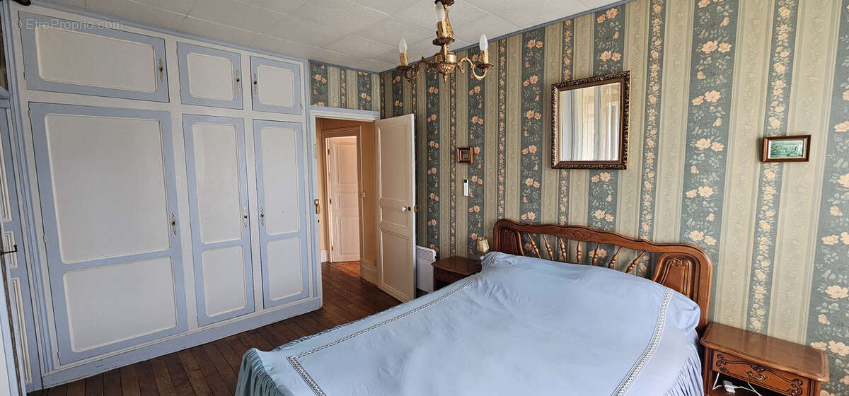 Maison à CHAMPLEMY