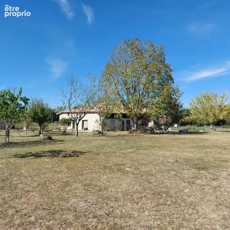 Maison à vendre 5 pièces SAINT ETIENNE DE TULMONT (82) corps de ferme rénové avec dépendance sur environ 20000m² de terrain envi - photo 66