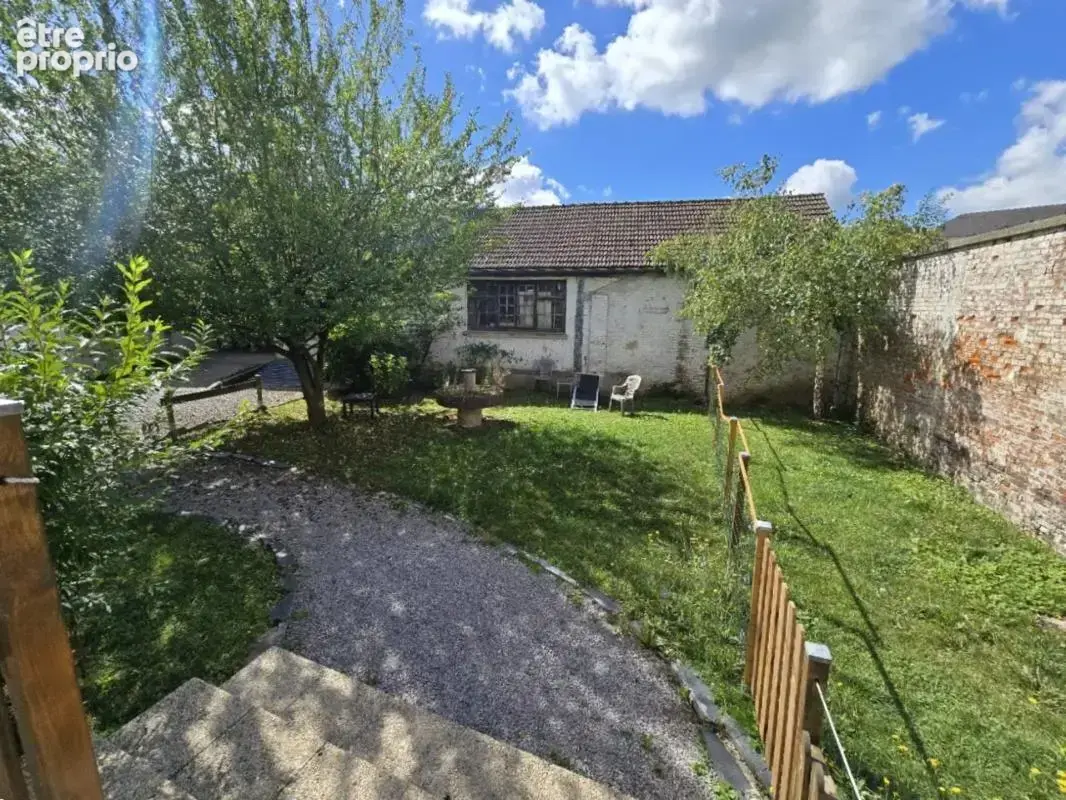 HIRSON (02) -  Vente immeuble (dpe C) de 3 appartements loués ! Plus de 210 m² avec extérieur - photo 6