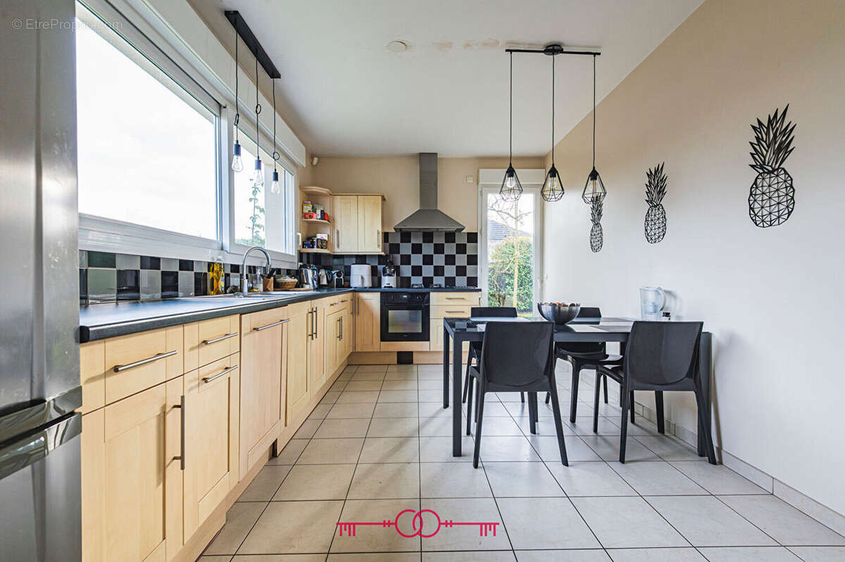 Maison Gueux 7 pièces, 5 chambres, sous sol et garage - photo 6