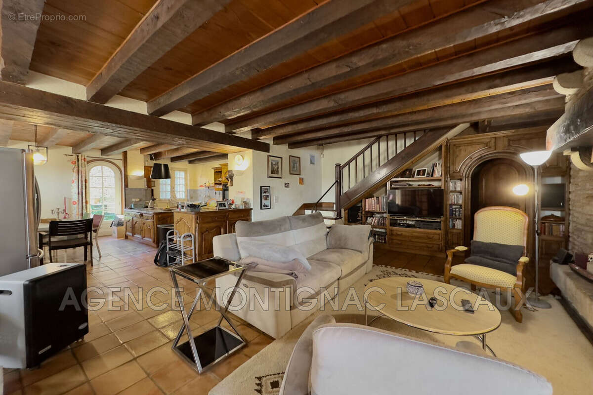Maison à MONTIGNAC