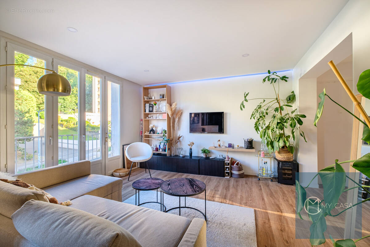 Appartement à LYON-9E