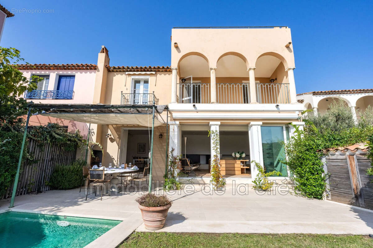 Maison à GRIMAUD