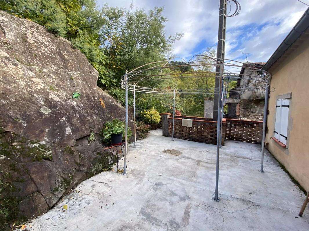 Maison à ROBIAC-ROCHESSADOULE