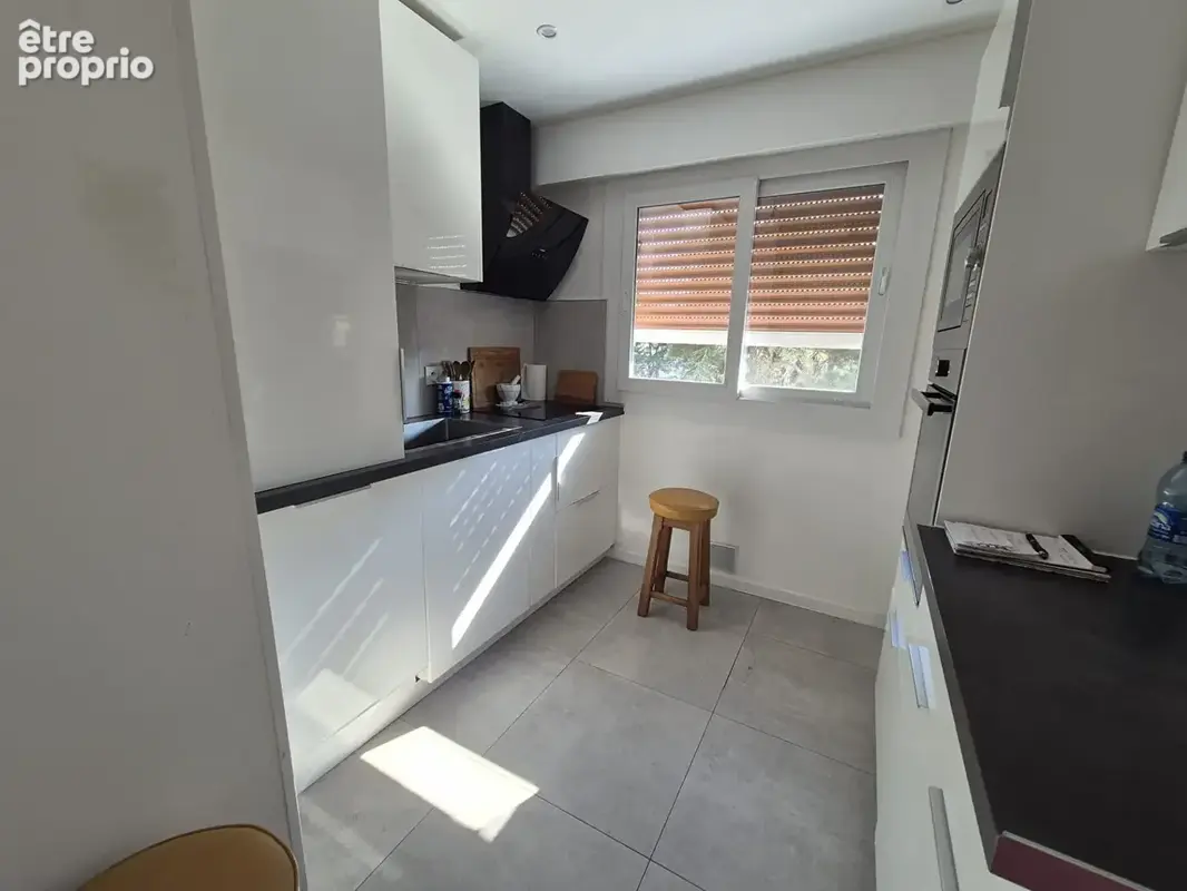 Exclusivite : frejus appartement  2 pièces 47.39 m2 cave et parking - photo 6