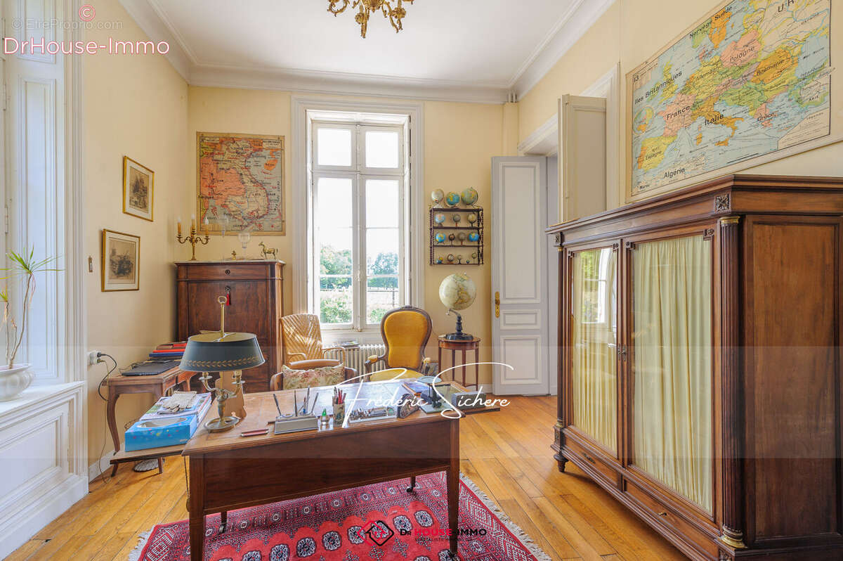 Maison à SAINT-JEAN-D&#039;ANGELY