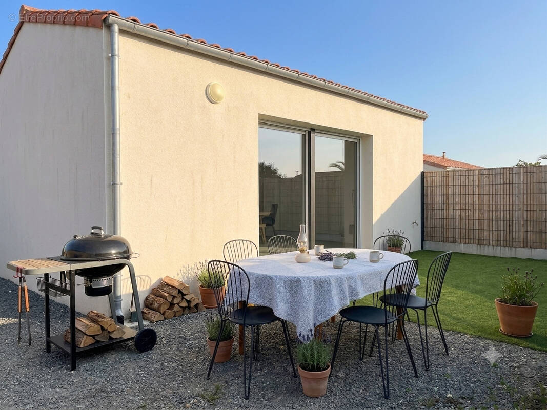 Maison à FROIDFOND