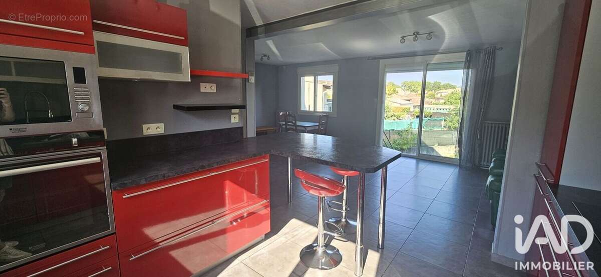Maison 82 m² à Castres  - photo 4