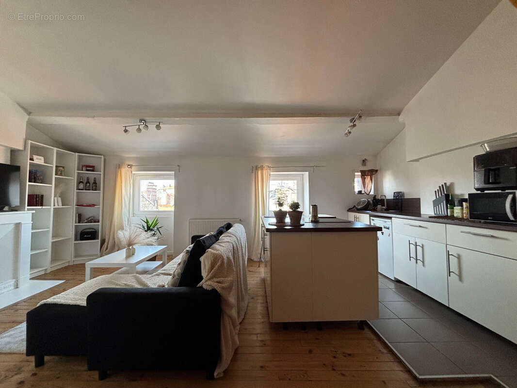 Appartement à SAINT-ETIENNE