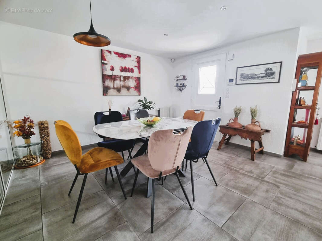 Maison à SAINT-PIERRE-D'IRUBE