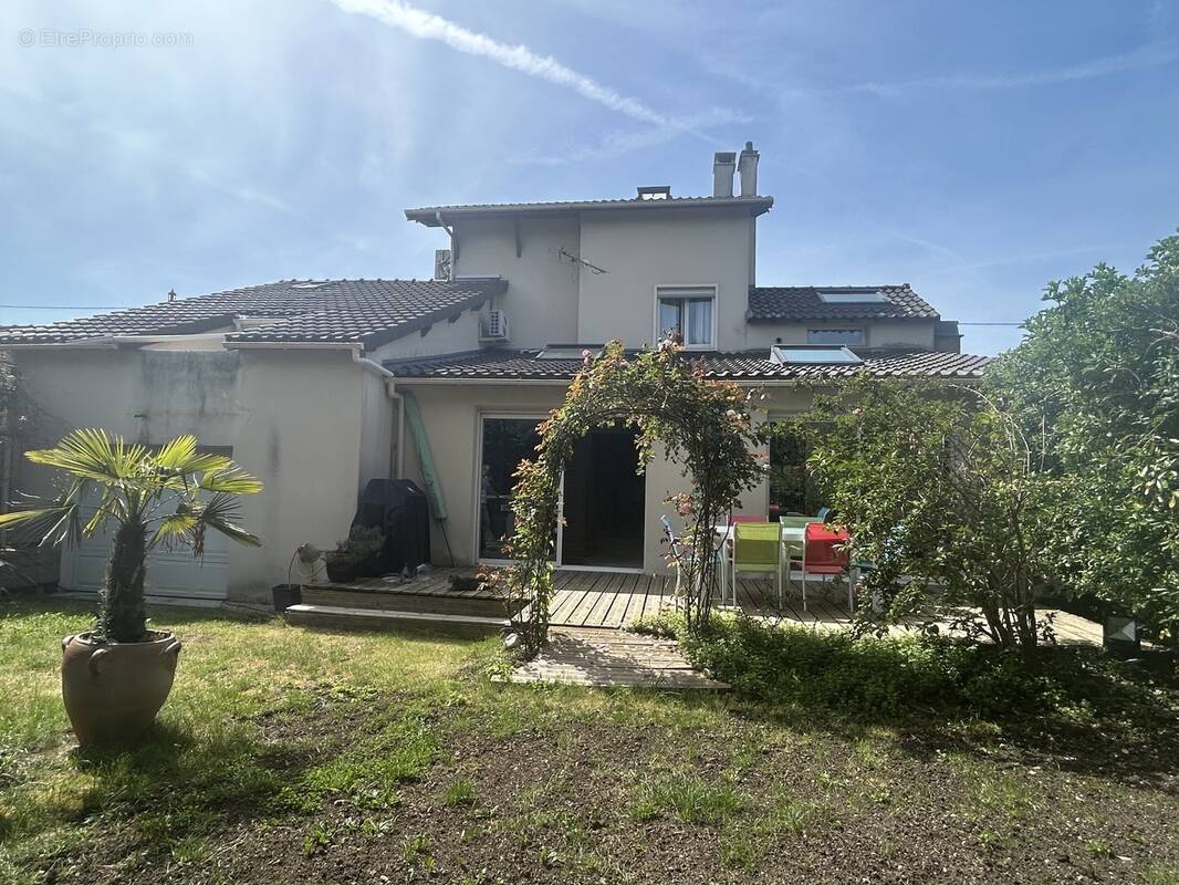 Maison à PONTAULT-COMBAULT