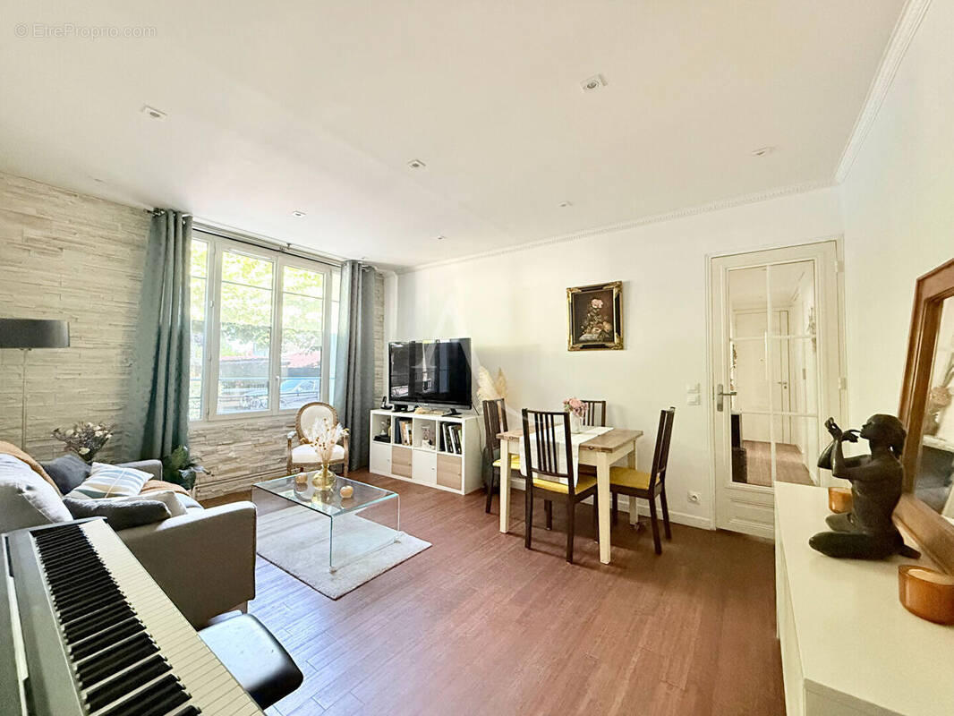Appartement à LE PERREUX-SUR-MARNE