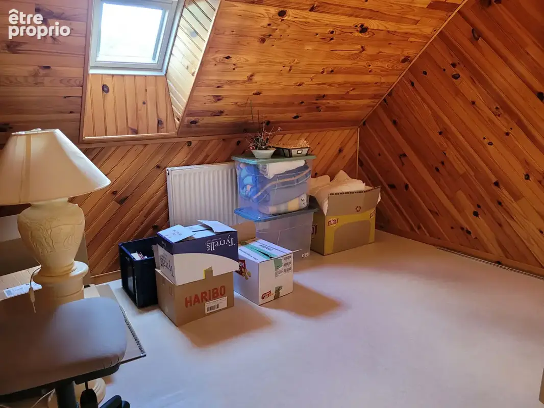 A vendre Bignan, maison 139m², 5 chambres, terrain d'environ 4365m² - photo 11
