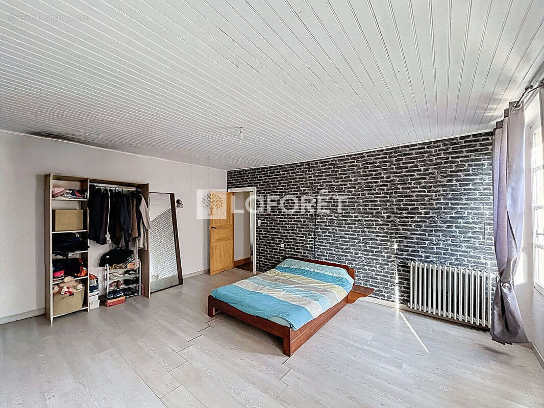 Maison à SAINT-PORQUIER