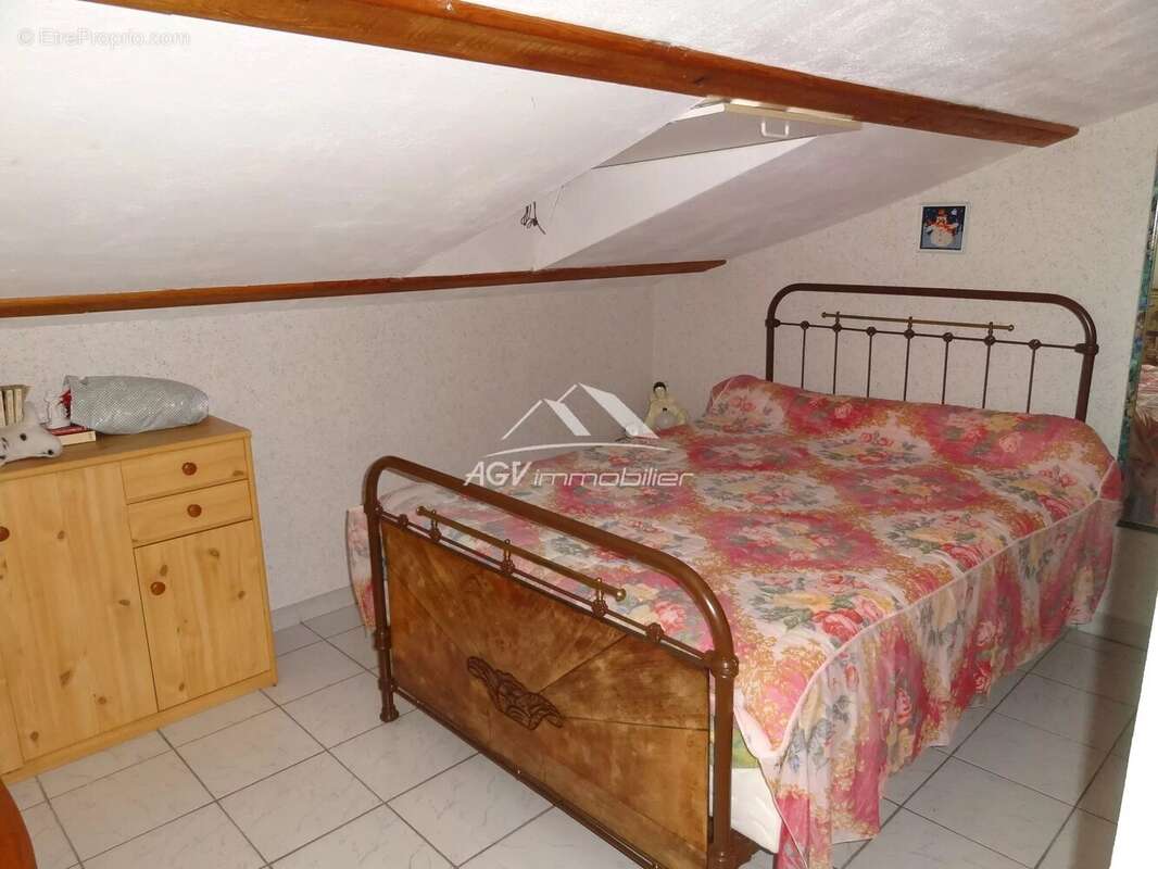 Maison à LES SALLES-DU-GARDON