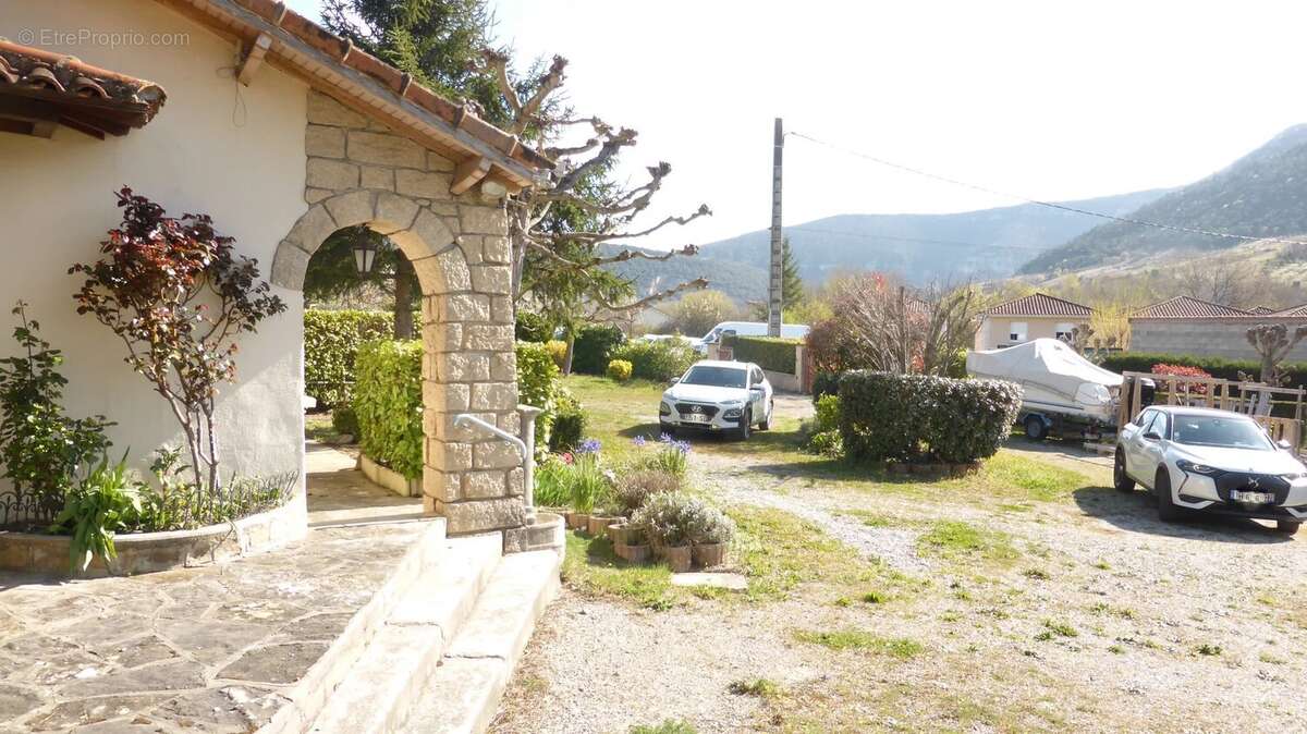 Maison à RIVIERE-SUR-TARN