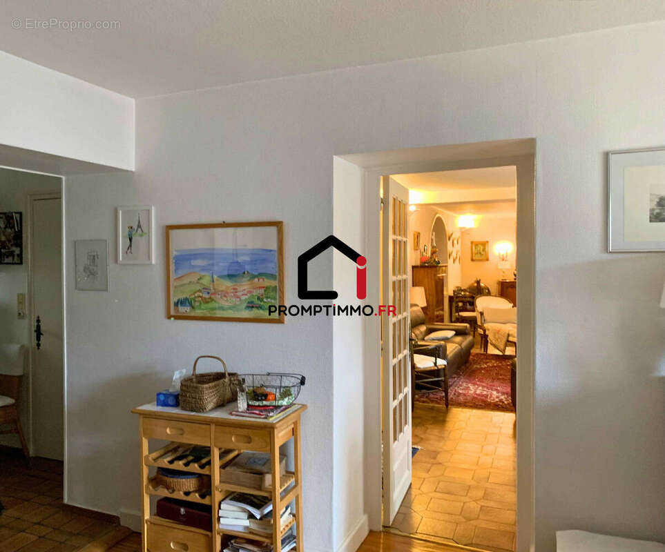 Maison à SAINTE-COLOMBE-SUR-GAND