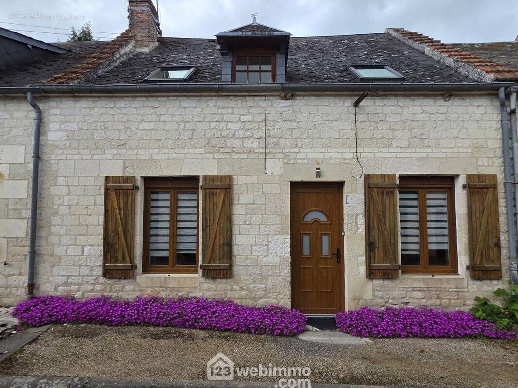 Une charmante maison en pierres qui ne manque pas de caractère... - Maison à LAPPION